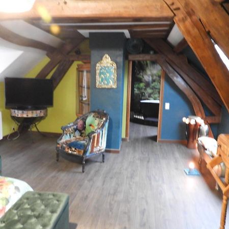 モブージュ L'Ecrin Du Val De Sambre Bed & Breakfast エクステリア 写真