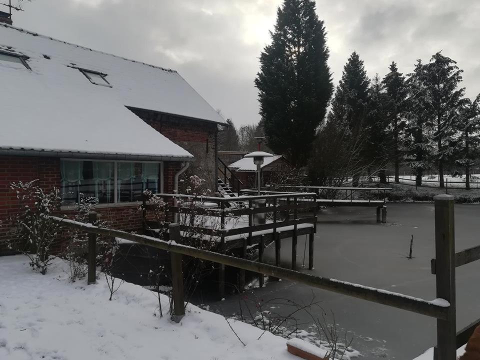 モブージュ L'Ecrin Du Val De Sambre Bed & Breakfast エクステリア 写真