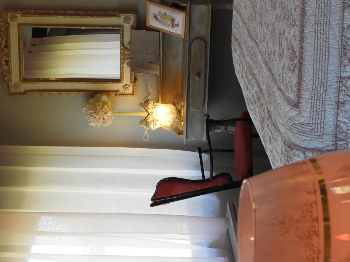 モブージュ L'Ecrin Du Val De Sambre Bed & Breakfast エクステリア 写真
