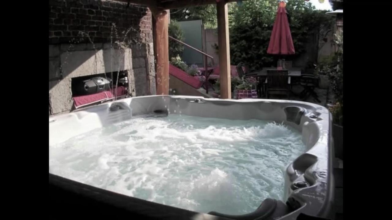 モブージュ L'Ecrin Du Val De Sambre Bed & Breakfast エクステリア 写真